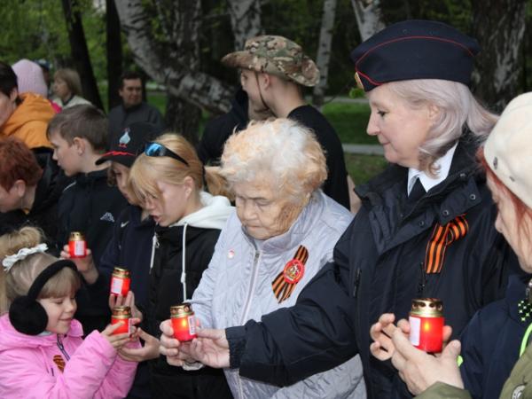 «Свеча памяти» прошла в Чебаркуле - Южноуралец - Газета