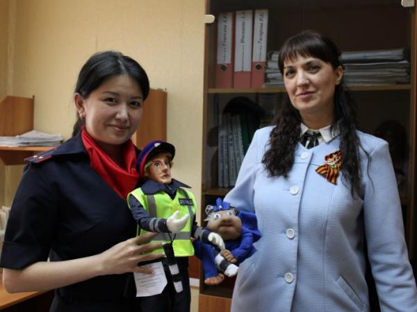 Кукольные инспекторы ДПС участвуют в детском конкурсе - Южноуралец - Газета