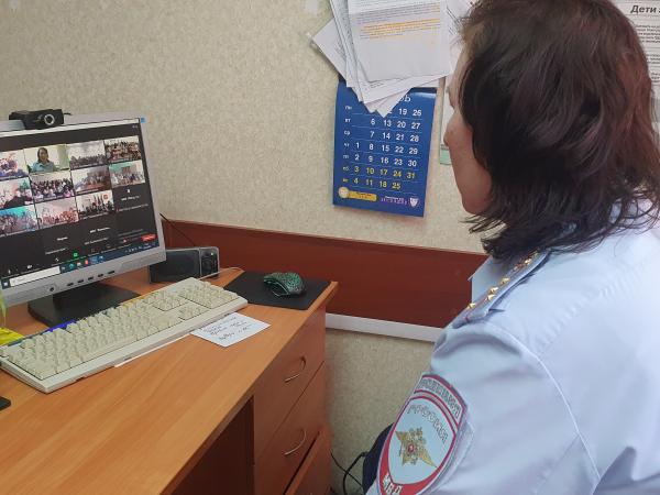 Полицейские провели онлайн-урок для школьников Чебаркульского района - Южноуралец - Газета