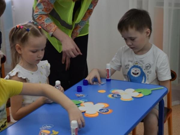 Сотрудники Госавтоинспекции посетили детский сад - Южноуралец - Газета