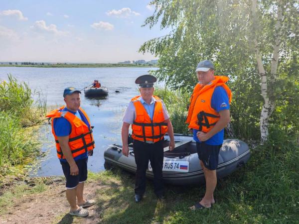Сотрудники полиции напоминают отдыхающим о мерах безопасности на водоемах - Южноуралец - Газета