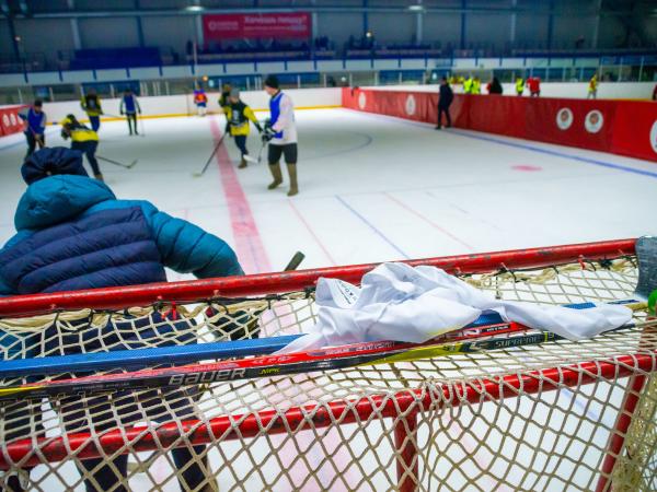 "Играй по-нашему!": в Челябинске сыграли в хоккей в валенках - Южноуралец - Газета