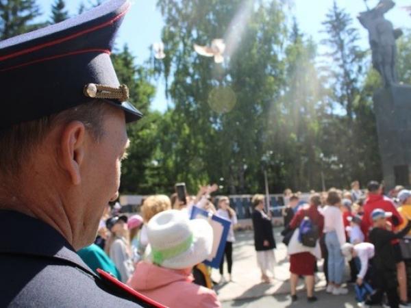  Охрана общественного порядка в майские праздники - Южноуралец - Газета