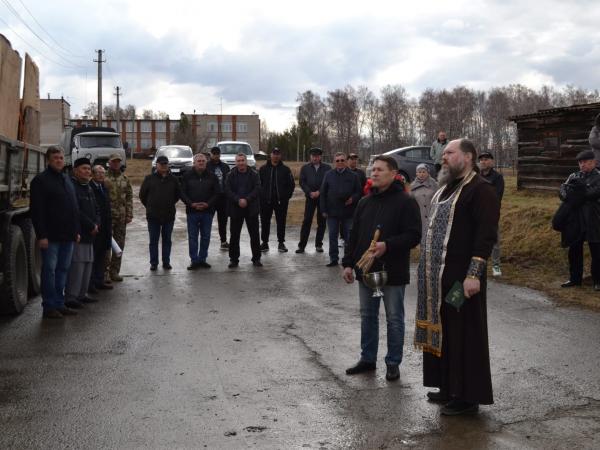 В деревне Шахматово собрали очередную партию гумпомощи - Южноуралец - Газета