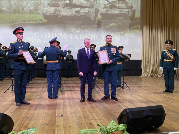 Южноуральские военнослужащие отметили День танкиста - Южноуралец - Газета