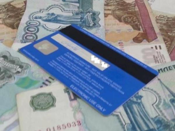 Полицейские задержали чебаркульца, потратившего деньги с найденной на улице чужой банковской карты - Южноуралец - Газета